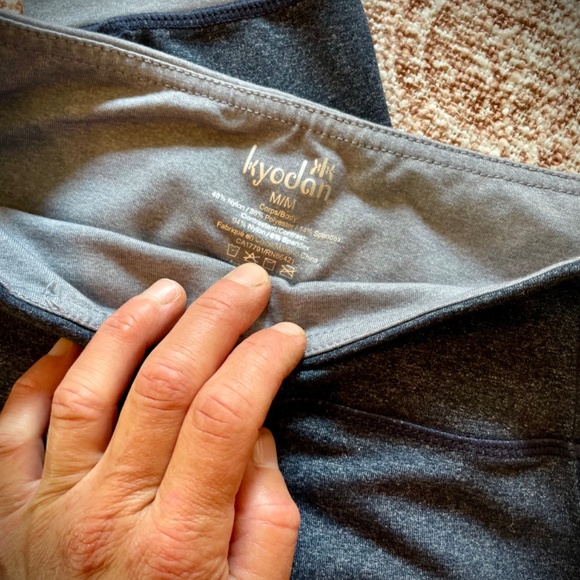 Women's Loungepants - Picture 3 of 4